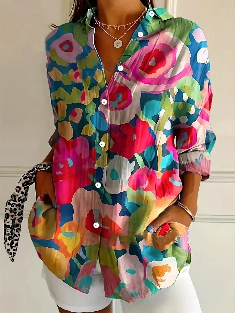 ESTELLE | Mönstrad Blus i Färgstark Design