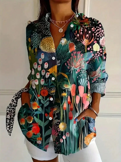 ESTELLE | Mönstrad Blus i Färgstark Design